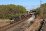 NS 1124 & 7678 roll east around the curve with 34G